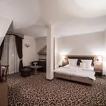 Grodzisko 3*