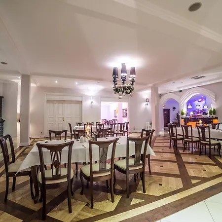 Grodzisko Hotel 3*