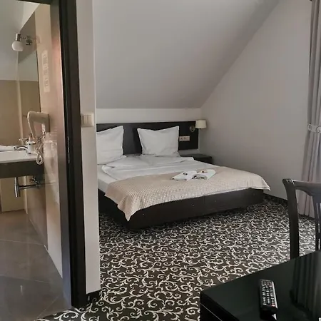Hotell Grodzisko 3*
